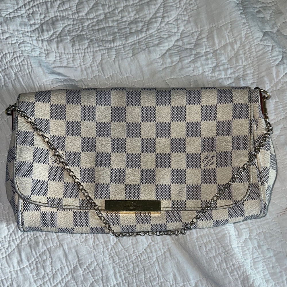 Checkered Chain Shoulder Bag